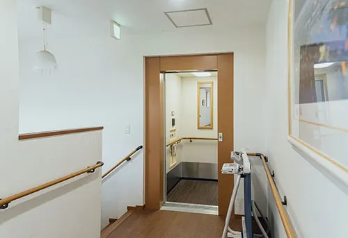 エレベーター完備